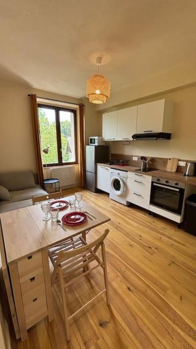 T2 Cocon Avec Balcon Et Parking Apartment La Roche-sur-Foron Exterior photo