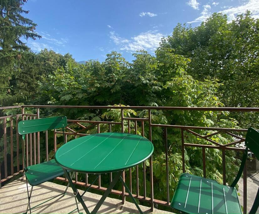 T2 Cocon Avec Balcon Et Parking Apartment La Roche-sur-Foron Exterior photo